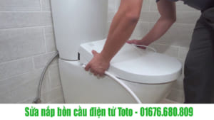 Sửa nắp bồn cầu điện tử Toto