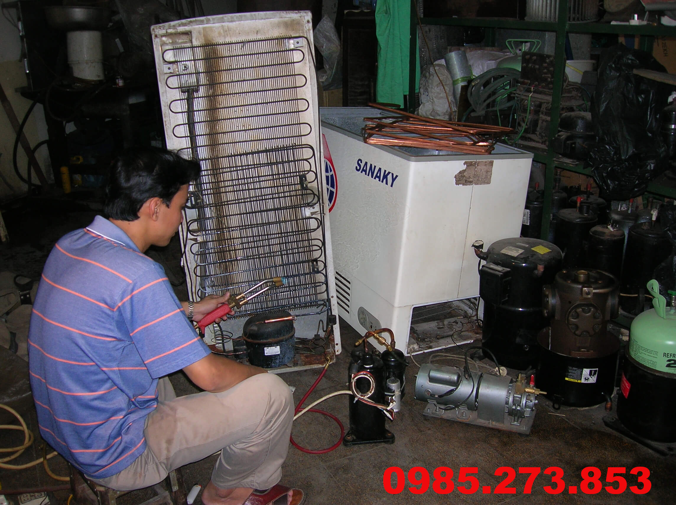 Nạp gas tủ lạnh Sanyo